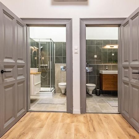 Deluxe Kazincy Apartment In The Heart Of Budapest Exterior photo