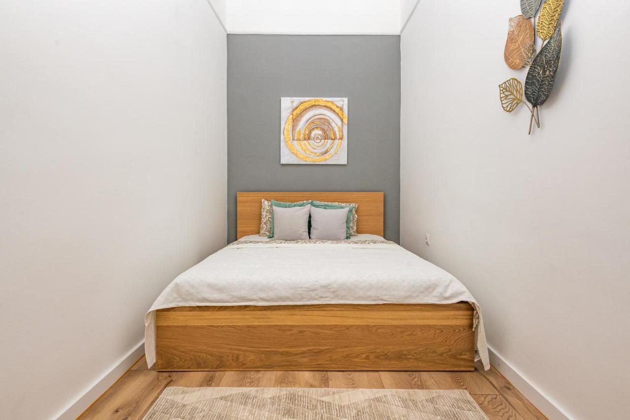 Deluxe Kazincy Apartment In The Heart Of Budapest Exterior photo